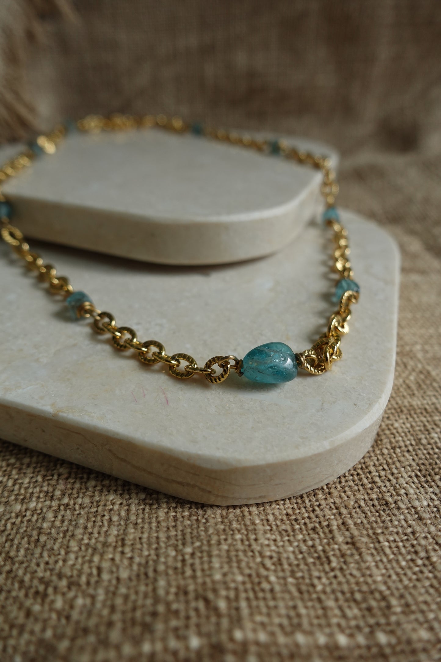 Collier apatite
