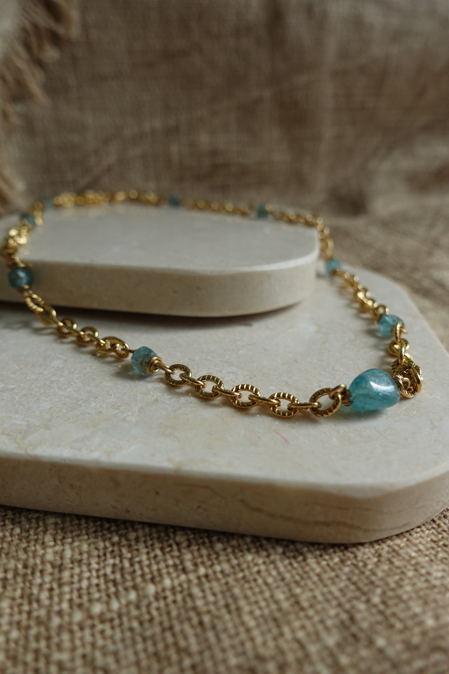 Collier apatite