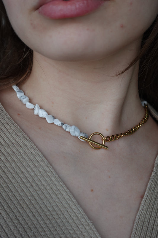 Choker Howlite